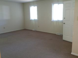 116 Rue Charmille Rd, Fort Washington, PA 19034