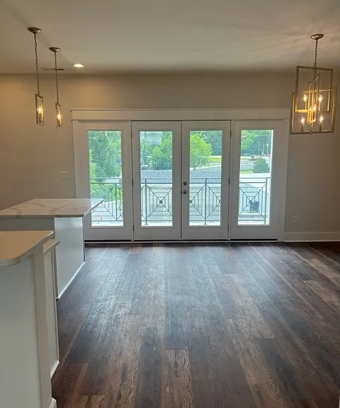 7102 Westside Cir — Photo 4
