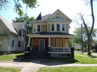 392 S Chicago Ave, Kankakee, IL 60901