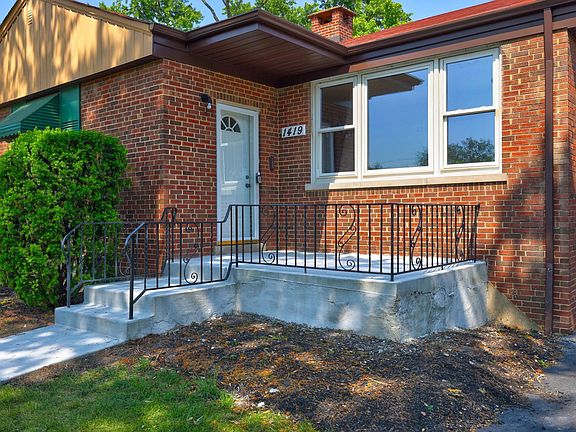 3rd image of 1419 Hull Ave