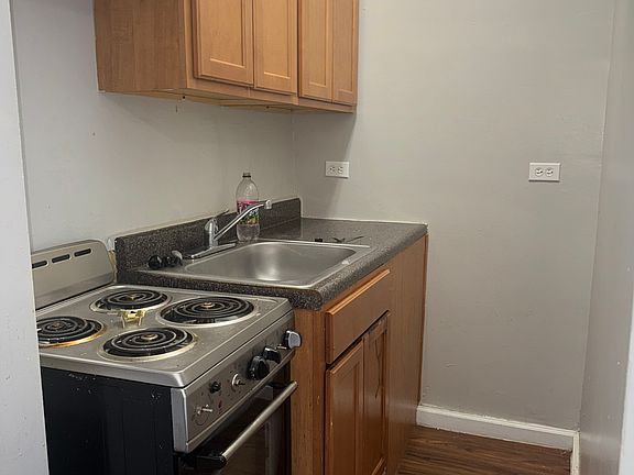 3rd image of 6726-1 N Glenwood Ave #302