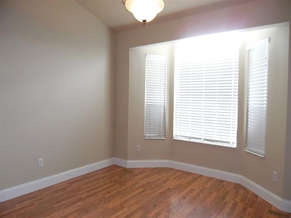 4th image of 619 S 640th St W