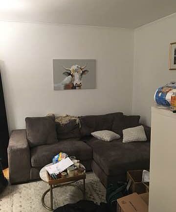 2nd image of 107 University Pl