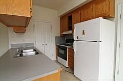 2nd image of 506 S Main St #S
