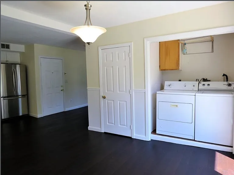 90 Oak St #2 — Photo 10