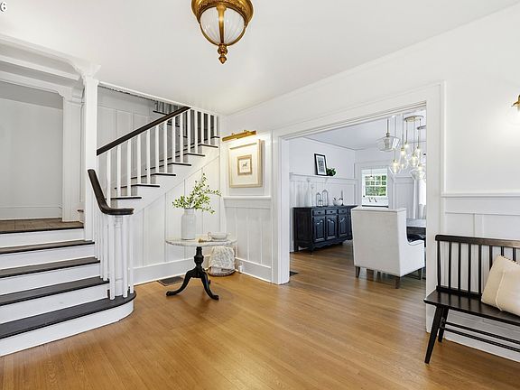 3rd image of 1767 SW Prospect Dr