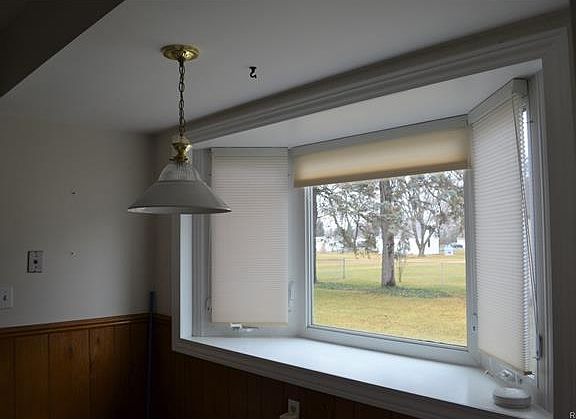 3rd image of 8317 Tamarack Dr