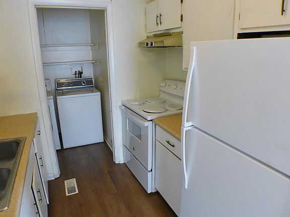 4th image of 112 Orth Dr #112