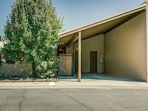 2nd image of 3248 Hillrise Dr