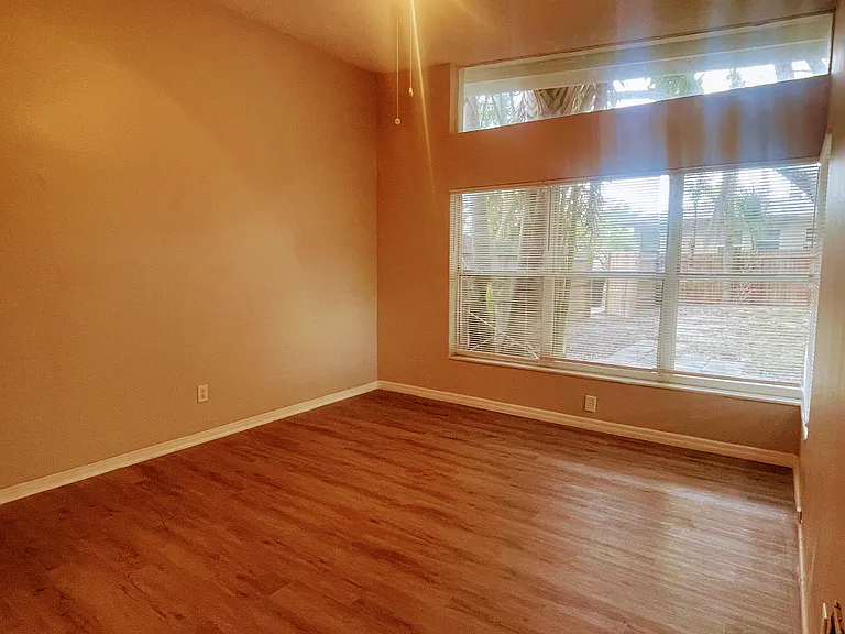 Master Bedroom with En-Suite