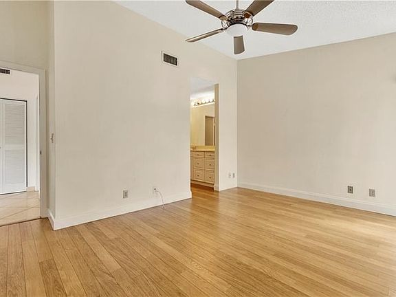 4th image of 2019 SW 15th St APT 158