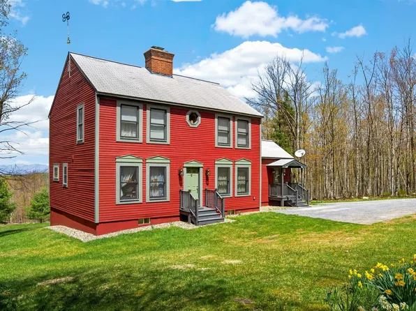 142 Schenkar Road, Pownal, VT 05261