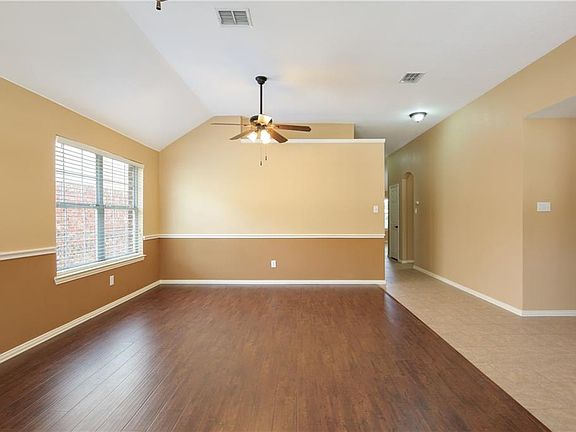 4th image of 4841 Crumbcake Dr