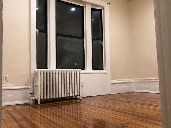 3rd image of 2841 Heath Ave APT 2
