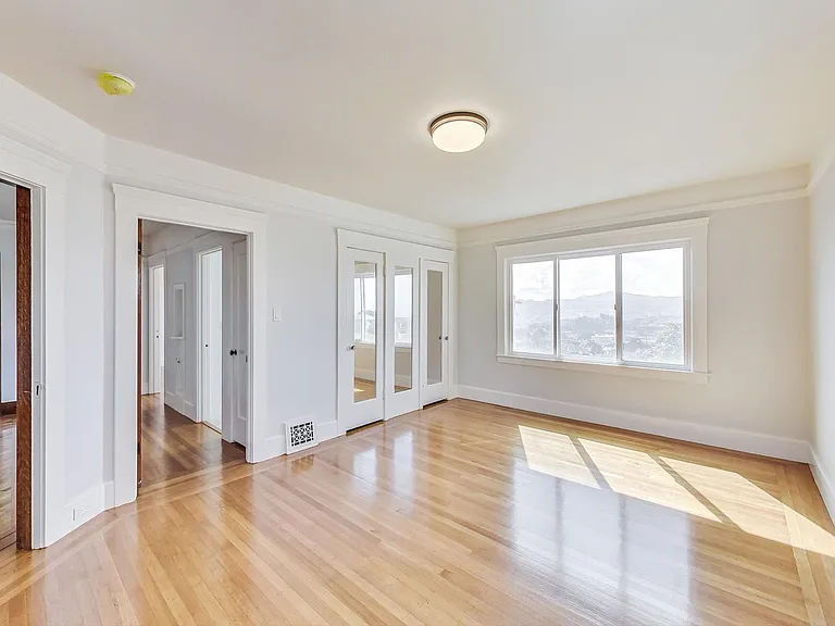 785 Mangels Ave — Photo 15