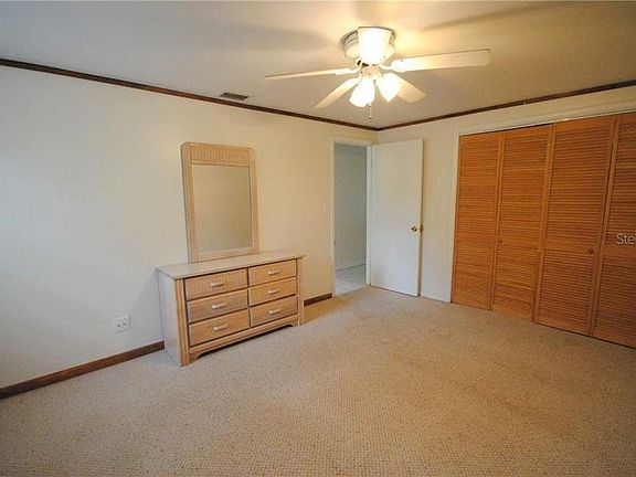 Bedroom 1 pic 2