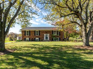 106 Pebble Beach Dr, Georgetown, KY 40324