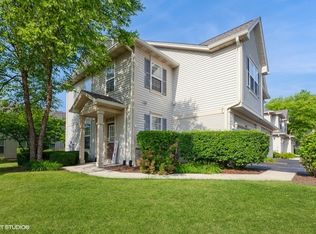 2401 Sunshine Ln, Aurora, IL 60503