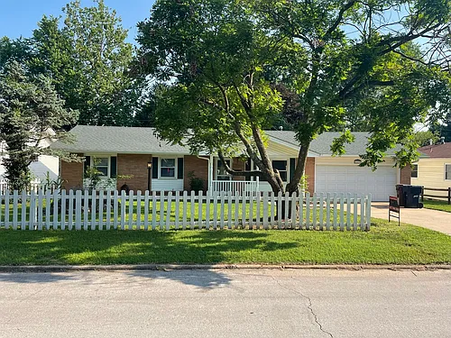 1119 E Edgewood St Photo 1