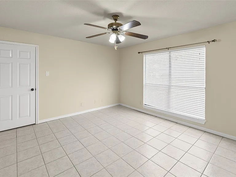 3663 Nasa Pkwy #403 — Photo 15