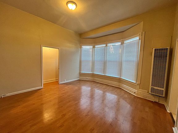 4th image of 430 N 2nd St