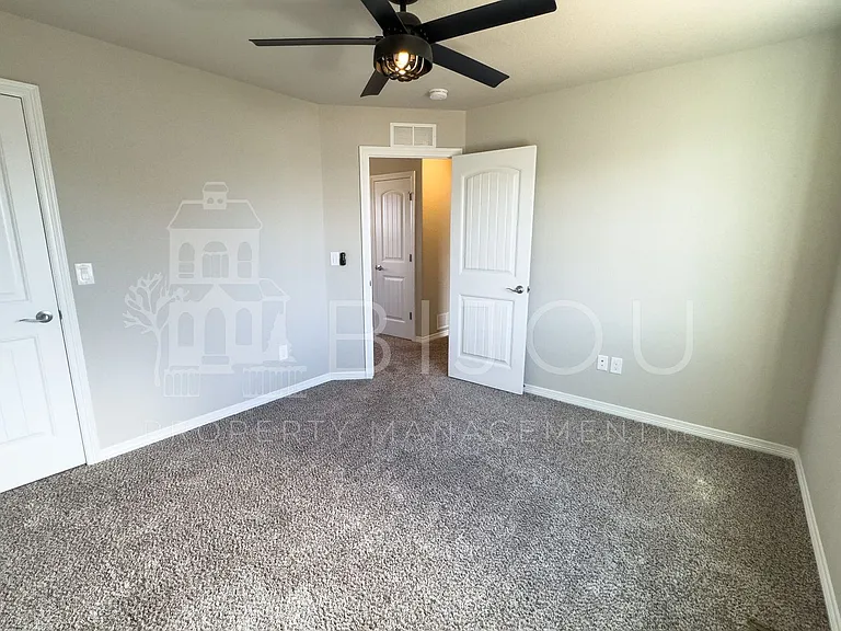 10881 Aliso Dr — Photo 20