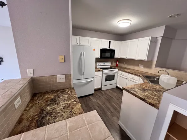 1371 S Cathay Ct APT 107, Aurora, CO 80017