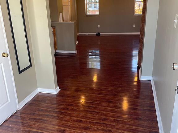5th image of 909 S 21st St #3F