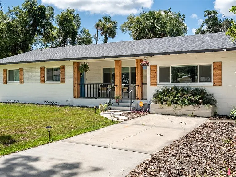 1004 Camphor Ln — Photo 2