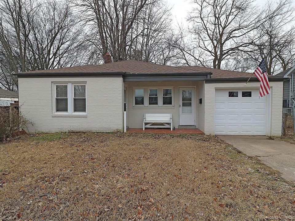 1st image of 2021 Woodlawn Ave