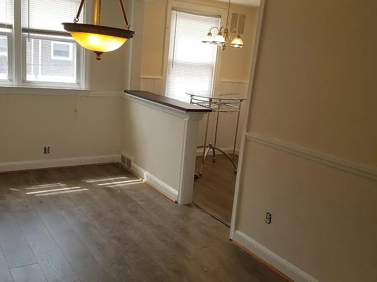 1378 Westbury Dr — Photo 10