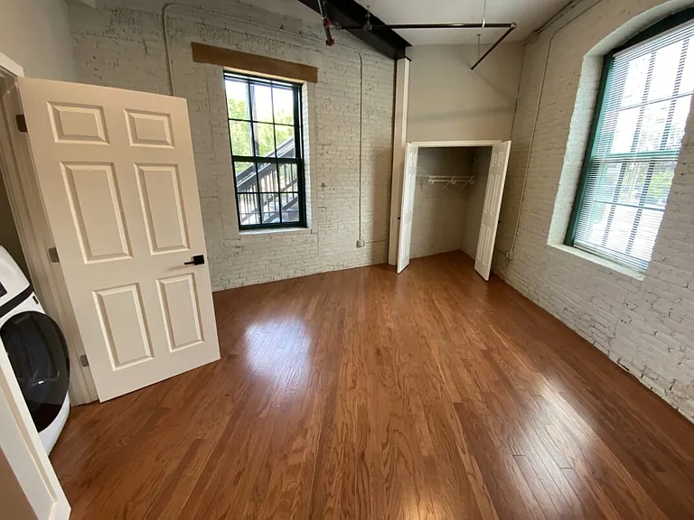 Prince Street Lofts — Photo 36