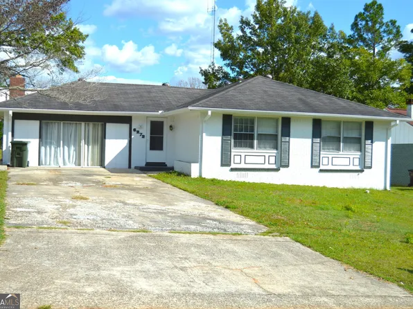 6272 Graceland Cir, Morrow, GA 30260