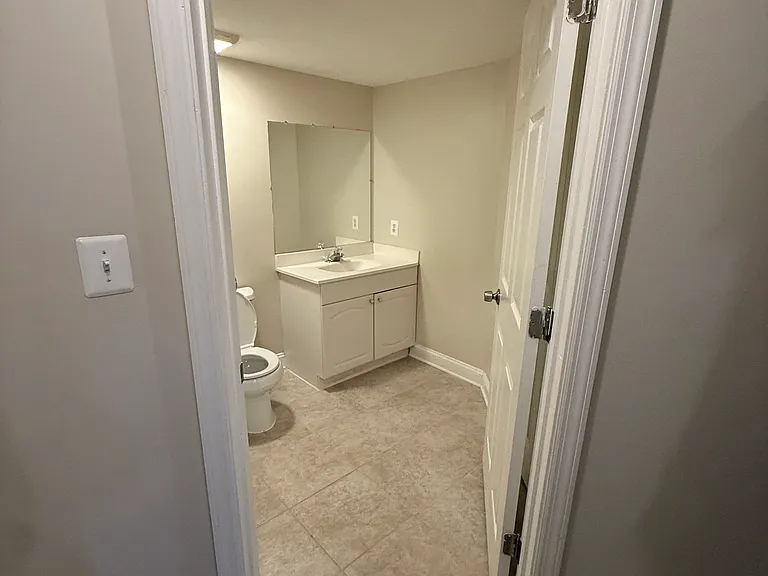 10526 Abingdon Way — Photo 32