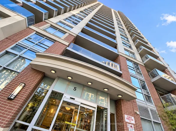 5 Michael Power Pl, Toronto, ON