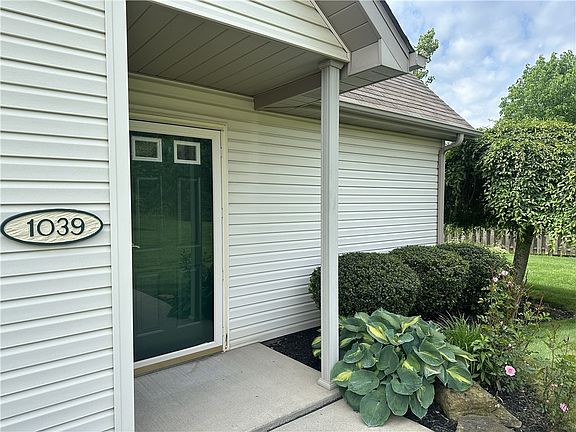 3rd image of 1039 Timberwood Dr