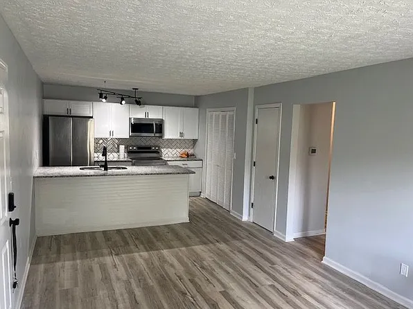 1221 Clarinet Blvd E #1221, Elkhart, IN 46516