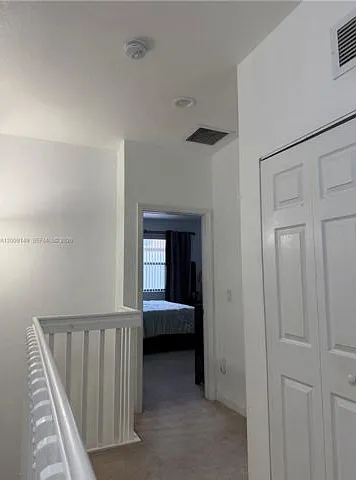 11302 NW 88th Ter — Photo 4