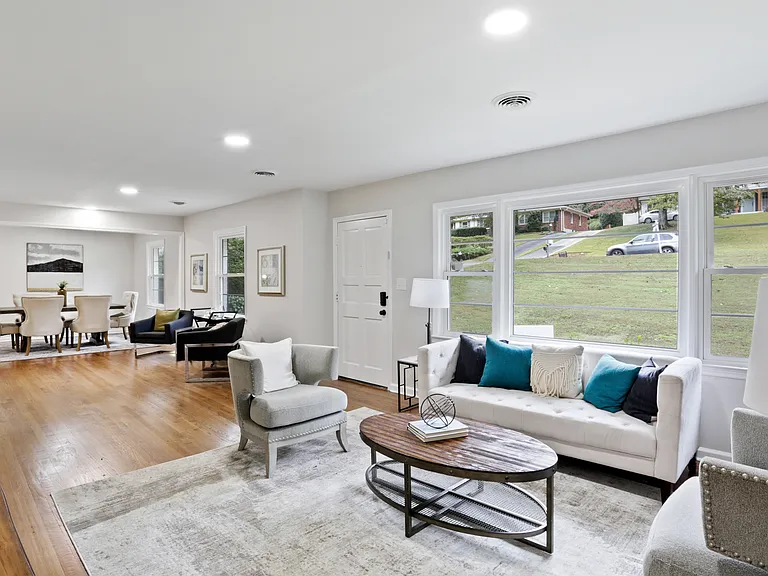 607 Densley Dr — Photo 4