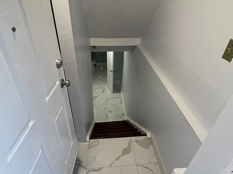 358 Kingsbridge Garden Cir #BASEMENT — Photo 4