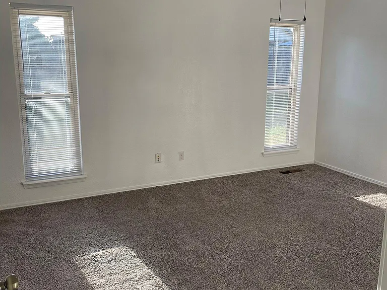 312 Conestoga Dr — Photo 11