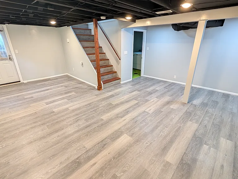 9035 Bessemer Ave — Photo 4