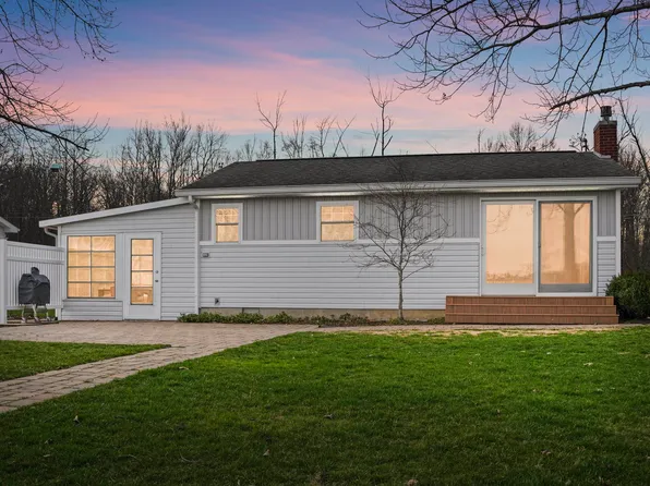 385 E 745 S, Wolcottville, IN 46795