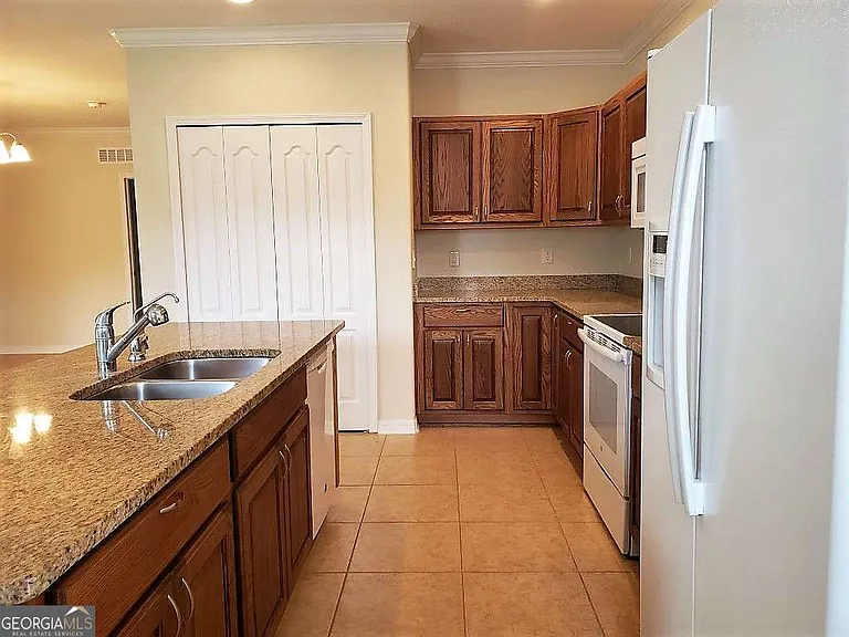 110 Cedar Circle Dr — Photo 7