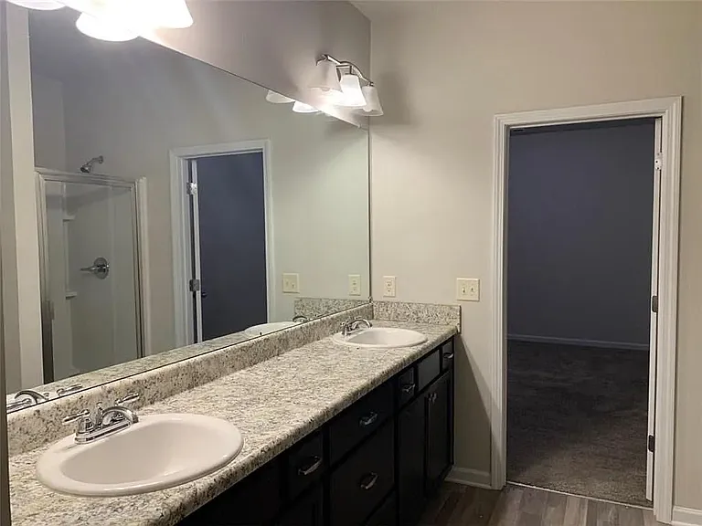 230 Arbor Dr — Photo 5