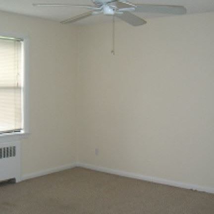 5th image of 824 Redgate Ave APT 10