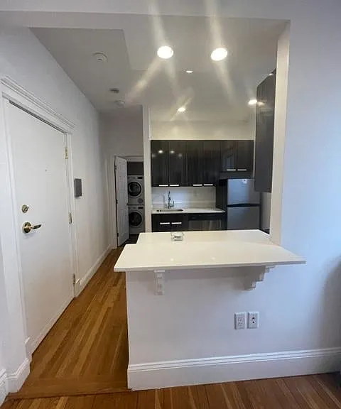 122 Peterborough St #18 — Photo 3