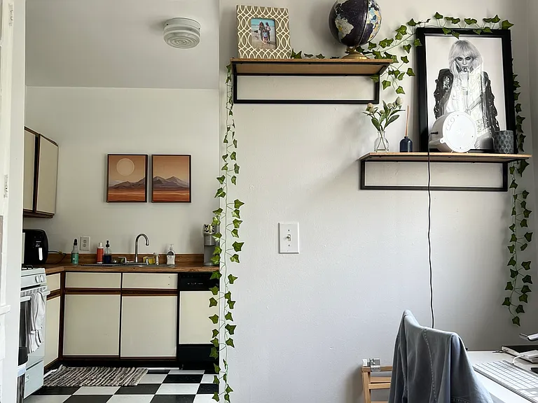 742 Monroe Dr NE #9 — Photo 12