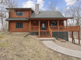 2894 Lynne Ln, Alburnett, IA 52202