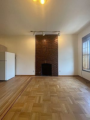 4th image of 162 7th Ave #B1